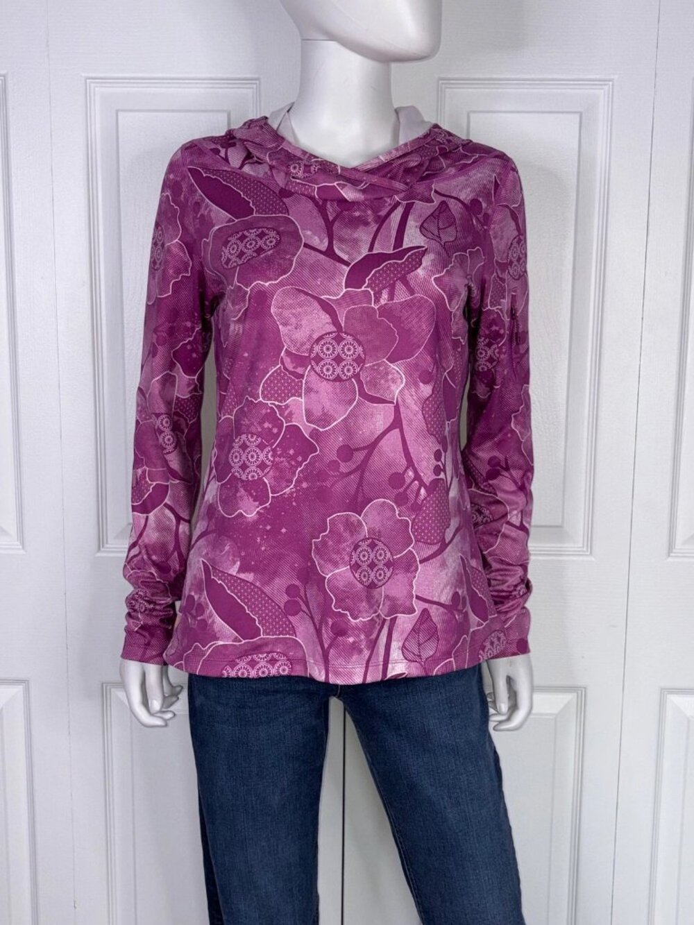 LÖLÉ women's hoodie size Large